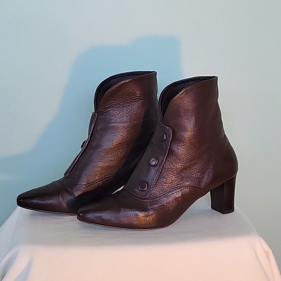 Boston Accent Fine Leather Witch Boots - Picture 6 of 13
